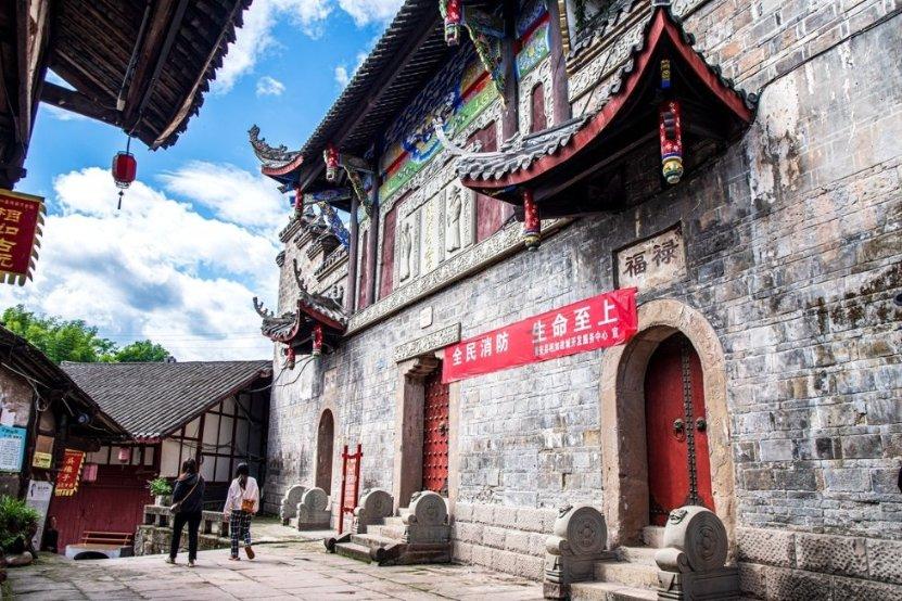 记者晒主办方退票政策：原购票平台退款，报销机酒损失